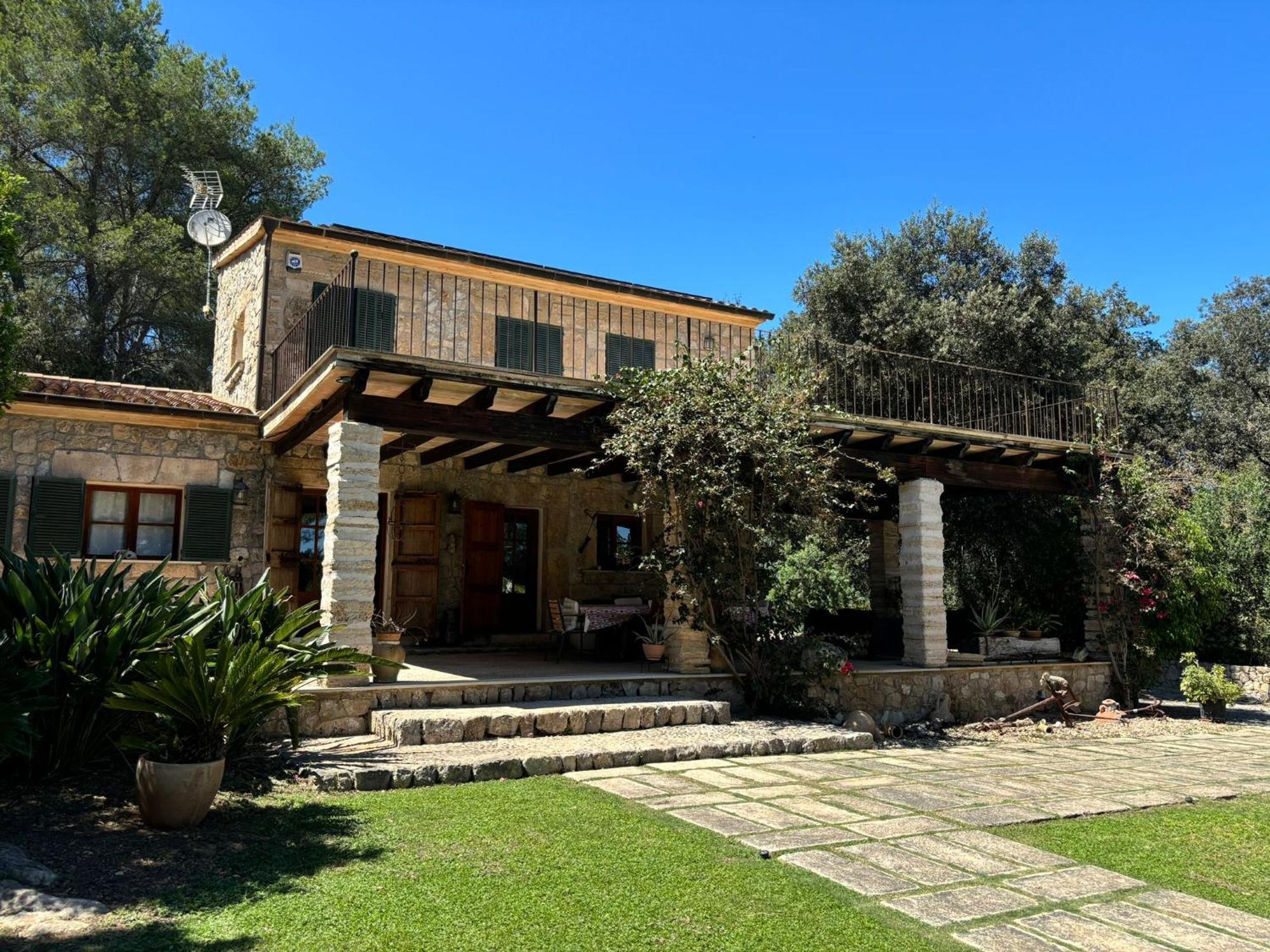 Tolo Villa *